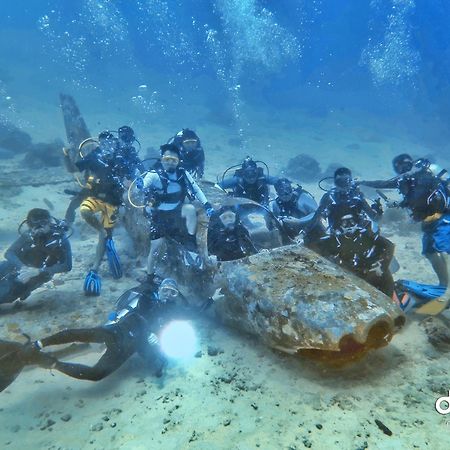 Love'S Beach & Dive Resort Moalboal Bagian luar foto